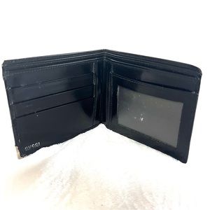 AUTHENTIC GUCCI ITALIAN MADE SIGNATURE QUALITY LEATHER BIFOLD WALLET